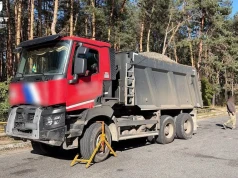 Trzyosiowe Renault Gamy K ważyło ponad 42 tony – tylne osie u granic możliwości
