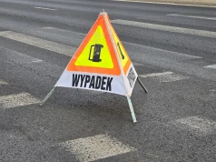 Cztery osoby poszkodowane w wypadku w Białce. DK19 zablokowana