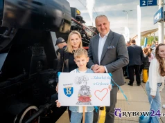 Pociąg Retro wrócił do Grybowa. Ma 83 lata i wciąż zachwyca