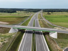 Droga ekspresowa gotowa, ale kierowcy nie pojadą. Odcinek odcięty od reszty