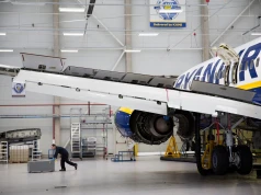 Ryanair szuka pracowników w Polsce. Zarobki sięgają nawet 30 tys. złotych miesięcznie