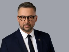 Fundusze Europejskie pomagają osobom studiującym