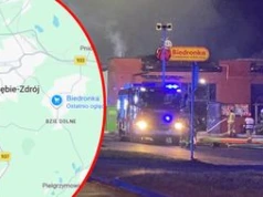 Pożar Biedronki w Jastrzębiu-Zdroju. Alert RCB do mieszkańców