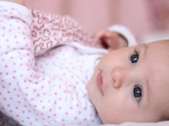 Regres snu u niemowlaka – kiedy i dlaczego występuje regres snu u dziecka?