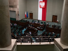 Emeryci liczą na 1600 zł za wychowanie dzieci. Rzeczywistość jest inna