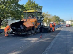 Nowy asfalt na DW630. Remont między Nowym Dworem Mazowieckim a Suchocinem nabiera tempa.
