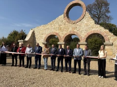Ruiny walcowni w Nietulisku Dużym zyskują nowe oblicze. Powstaje tam muzeum na świeżym powietrzu