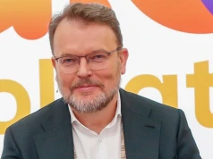 Śpiewa na całym świecie, do pracy jeździ rowerem. Konieczny w "Być Gwiazdą"