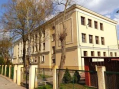 Toruń. Szkoła przy Bema ma zmienić się w poradnię. Rozpoczęto przygotowania pod przebudowę budynku