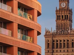 Nowy adres premium w Warszawie oddany do użytku. Panoramiczne widoki na centrum, a wewnątrz dzieła światowych sław