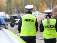 Policjanci z Szamotuł użyli broni wobec mężczyzny z nożem