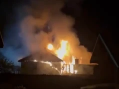 Pożar budynku mieszkalnego w Szczyrku. Ogień objął cały budynek