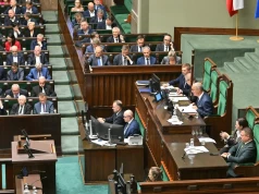 Sejm reaguje po atakach nożowników w szkołach. Ponownie uchwalił ustawę