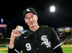 Robert Lewandowski w roli baseballisty! Polski gwiazdor wykonał pierwszy rzut na stadionie Chicago White Sox
