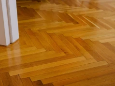 Każdy miał, nikt nie pamięta. Dziś ta podłoga jest modniejsza niż panele