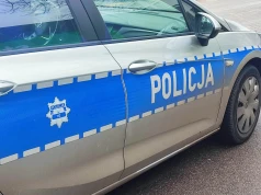 15-latek miał publikować zdjęcia w masce i zapowiadać pozbawienie życia innych osób. Policja zabezpieczyła jego telefo