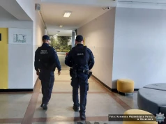 Uczeń wspomniał o niebezpiecznym narzędziu w plecaku. Policja interweniowała w szkole pod Rzeszowem