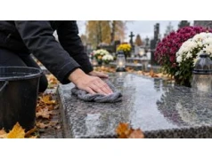 Jak umyć pomnik na Wszystkich Świętych?