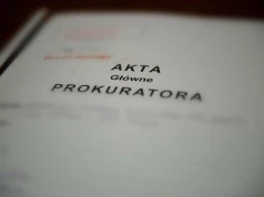 Zamiast broni użył pałki, podciął też sarnie gardło. Prokuratura zakończyła śledztwo w sprawie byłego policjanta