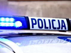16-latek w masce i z maczetą groził szkole! „Głupi żart” zakończył się zatrzymaniem i decyzją sądu