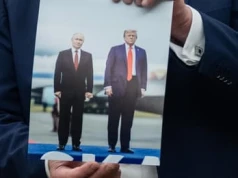 Trump zawarł deal z Putinem. Dostanie olej napędowy przed wyborami w zamian za zniesienie sankcji