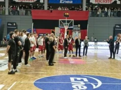 Grzegorz Skiba uhonorowany. Astoria Bydgoszcz zastrzegła koszulkę z numerem legendy