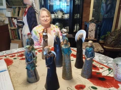 Z gliny tworzy anioły, kobiety i niezwykłe głowy. Ceramiczna pasja Miry Sabatowicz