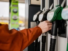 Bariera znów przekroczona. W weekend tankujemy drożej