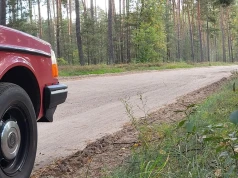 Wygląda jak zwykła droga leśna. To dość ważna droga wojewódzka