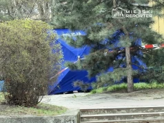 Ciało mężczyzny znaleziono w parku. Policja wyjaśnia okoliczności śmierci