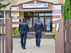Policja wraca do szkół. Funkcjonariusze będą pilnować bezpieczeństwa do odwołania