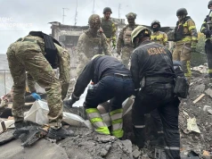17 zabitych, w tym dzieci. Rosjanie zbombardowali blok w Zaporożu