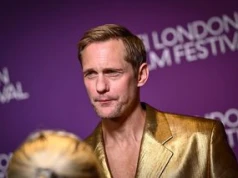 Alexander Skarsgård w przezroczystych butach. W sieci zawrzało