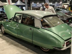 Pojechałem na Warsaw Motor Show. 2026 Samochodów trochę mało, serki znakomite