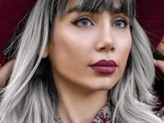 French Blending to siwe włosy bez granicy odrostu. Trend dla kobiety, które lubią naturalność
