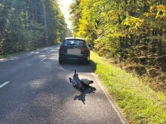 Śmiertelny wypadek w Obroczy. 70-letni kierowca skutera zderzył się z BMW