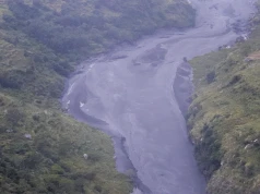Nepal: ewakuacje po powodzi błyskawicznej w środkowej części kraju