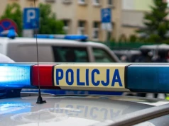 Mężczyzna z nożem ruszył na policjanta w Nowym Sączu. Padły strzały, 41-latek nie żyje