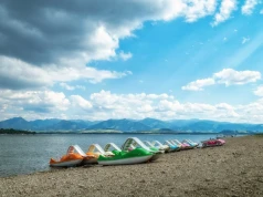 Plaża ze wspaniałym widokiem na góry. To tylko 2 godziny drogi z Zakopanego
