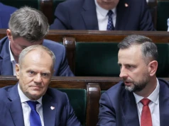 "Możliwy zamach" na premiera i szefa MON. Nowe ustalenia mediów