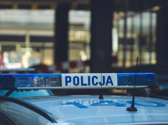 W czasie mszy doszło do kuriozalnej sytuacji. Mężczyzna uderzył księdza