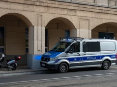 POZNAŃ: Policja i straż miejska przy szkołach także w poniedziałek
