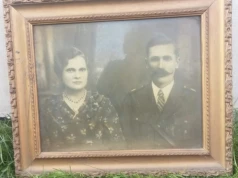 CZAS STRUMIENIEM WARTKIM PŁYNIE