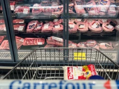 Carrefour sięga po środki z nieruchomości. Sklepy będą działać dalej