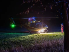 Dramatyczny wypadek na Sądecczyźnie! Glebogryzarka wciągnęła nogę 22-latka. Lądował śmigłowiec LPR