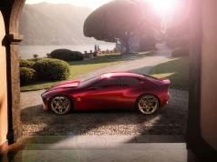 Alfa Romeo Cuorerosso pokazuje przyszłość marki. Pod maską ma silnik, którego nie skreślono w erze elektryfikacji