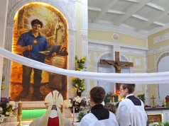Abp Tadeusz Kondrusiewicz pobłogosławił wizerunek św. Carlo Acutisa stworzony przez AI