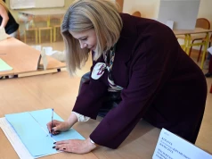 Miszalski gratuluje Gibale, Majchrowski przypomina jego mop, a Piątkowska mówi: „Nie prosiłam go o głos”