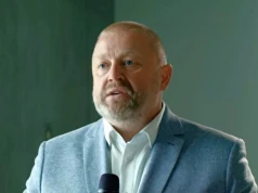 Moczulski (LOT): Pasażerowie lubią Warszawę