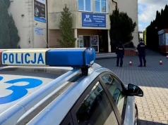 Patrole policji w placówkach oświatowych w Ciechanowie i okolicy